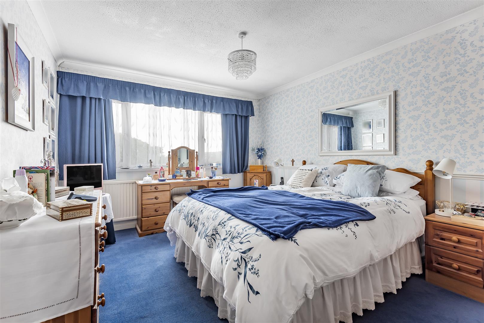 Usk Place, Parc gwernfadog, Morriston, Swansea, SA6 6RE